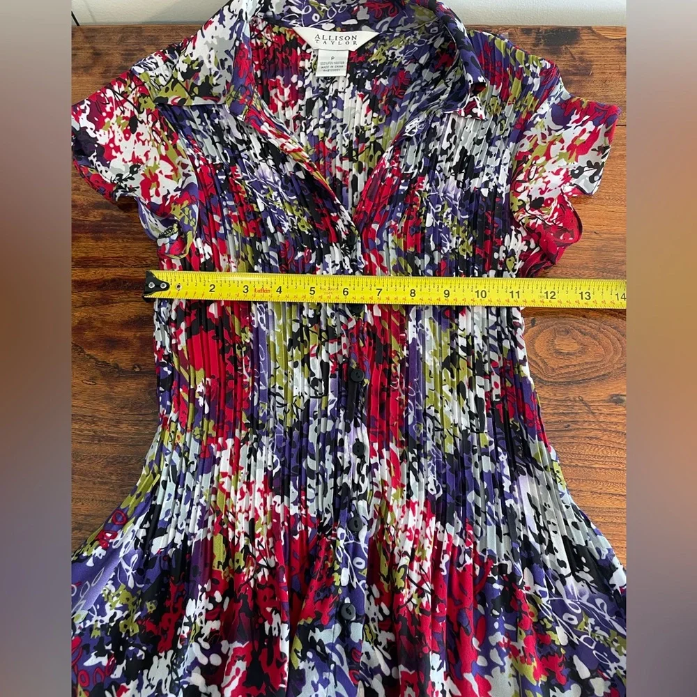 Allison Taylor Multicolor Pleated Button Down Blouse‎ - Picture 6 of 6